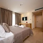Merar Hotel Golem (Tirana)