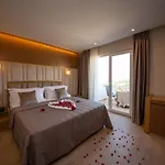 Merar Hotel Golem (Tirana)