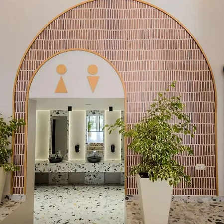 Merar Golem (Tirana)